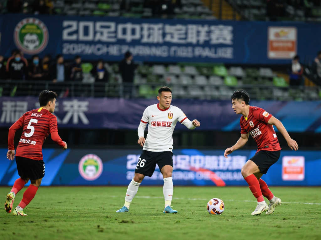 中超保级战白热化:三队抢夺最后生存机会 中超保级战白热化:三队抢夺最后生存机会